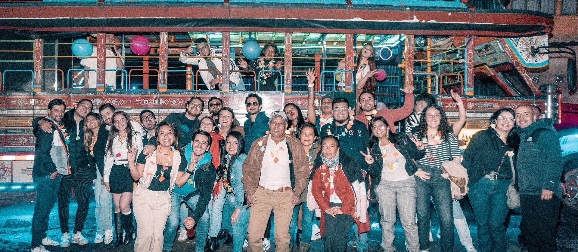 chiva rumbera por la sabana